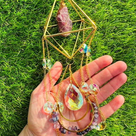 Stunning Sparkly Rainbow Fluorite Crystal Suncatcher - Picture 9 of 9